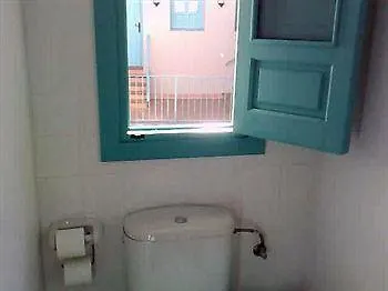 Patio De Cruces Hotel *