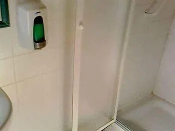 拉斯克鲁塞斯庭院酒店 *
